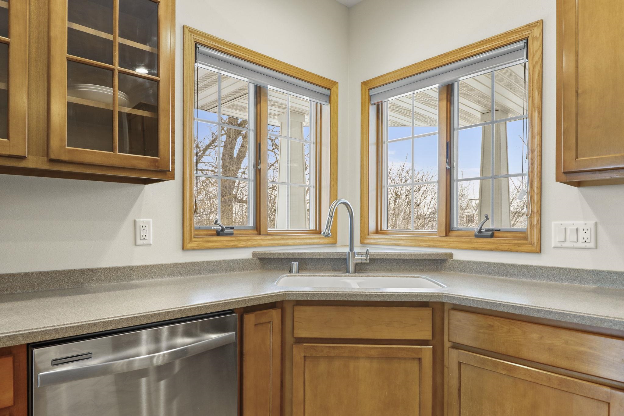 4013 Cosgrove Drive Madison, WI 53719 - Photo 7 of 35