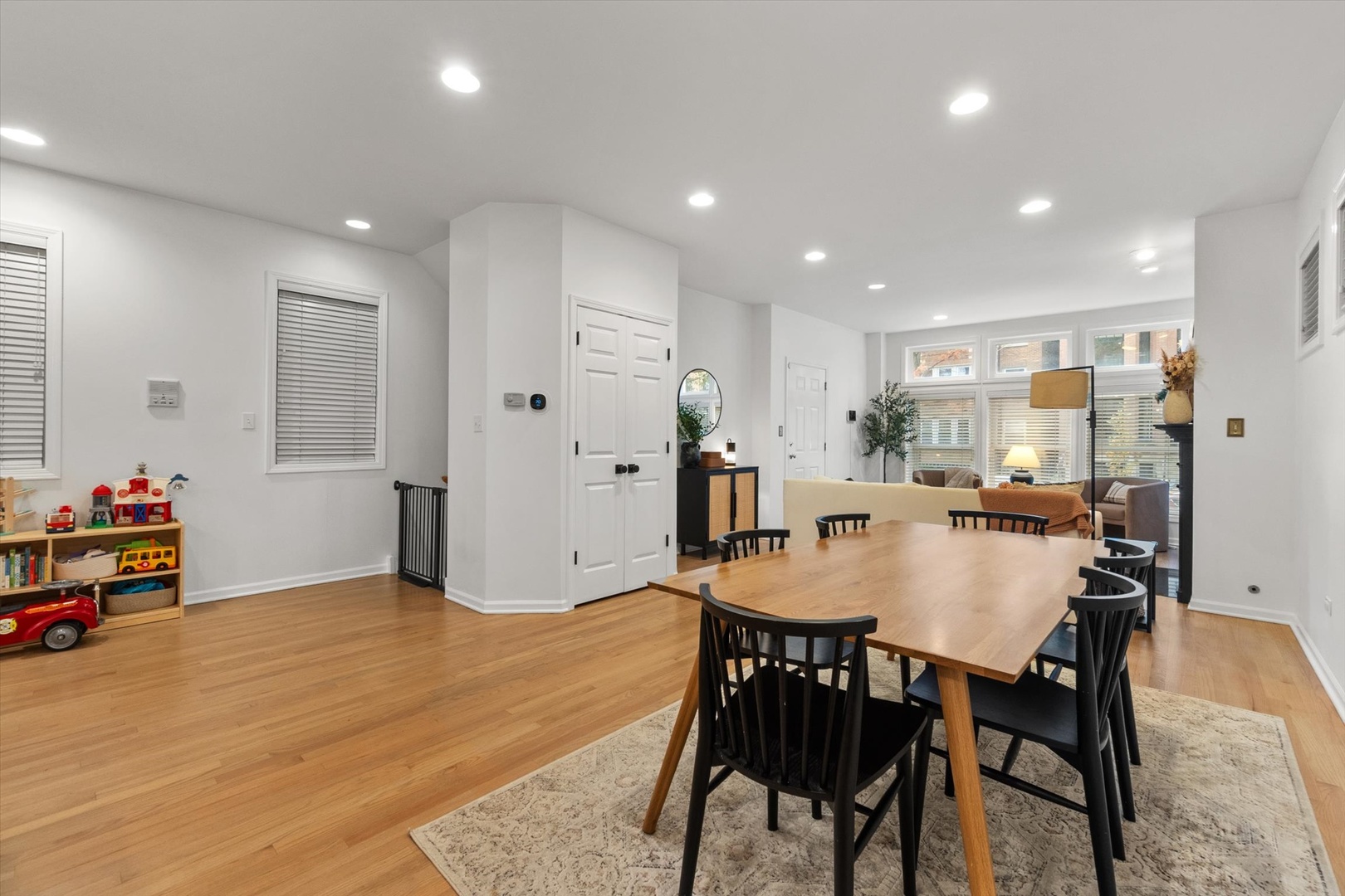 3531 North Reta Avenue, Unit 1 Chicago, IL 60657 - Photo 13 of 63 a view of a dining room with furniture