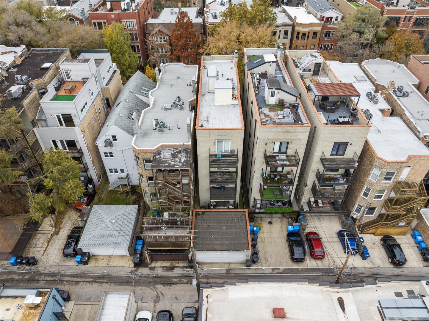 3531 North Reta Avenue, Unit 1 Chicago, IL 60657 - Photo 38 of 63 an aerial view of multi story residential apartment building