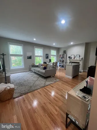 $2,495 | 1820 Pine Street, Unit 4, Philadelphia, PA 19103