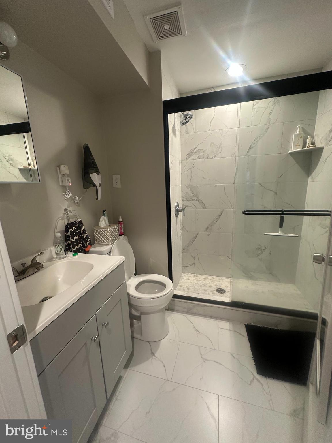 1820 Pine Street, Unit 4 Philadelphia, PA 19103 - Photo 16 of 17