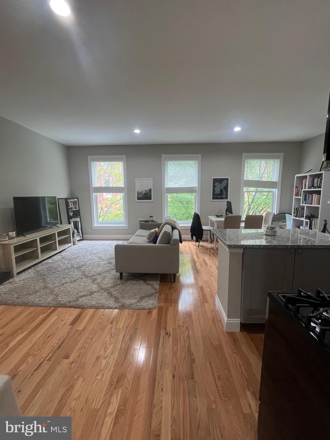 1820 Pine Street, Unit 4 Philadelphia, PA 19103 - Photo 3 of 17