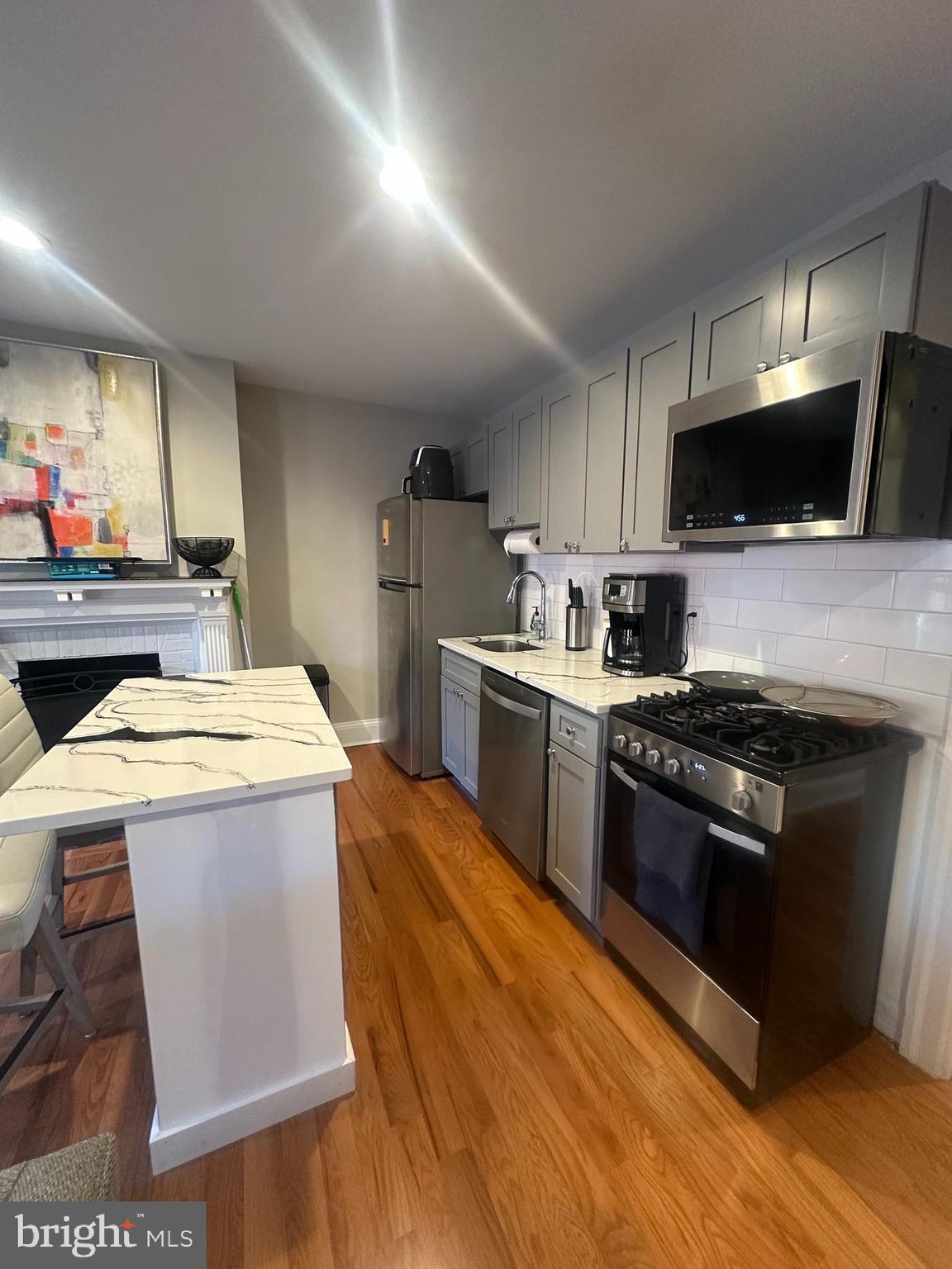 1820 Pine Street, Unit 4 Philadelphia, PA 19103 - Photo 7 of 17