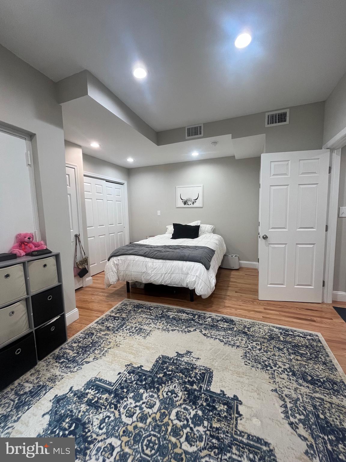 1820 Pine Street, Unit 4 Philadelphia, PA 19103 - Photo 10 of 17