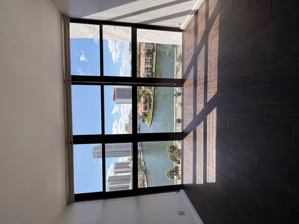 $2,400 | 200 Leslie Drive, Unit 924, Hallandale Beach, FL 33009