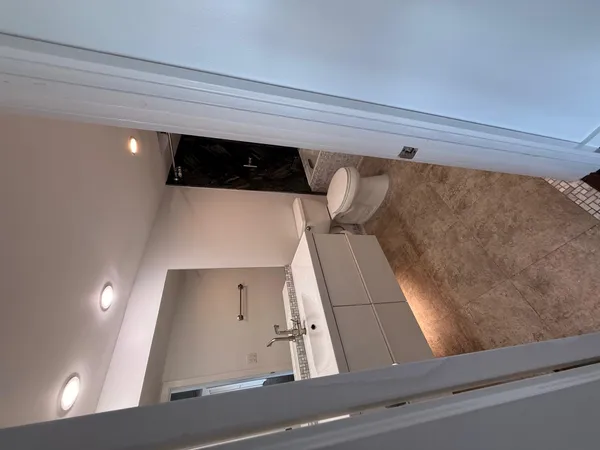 $2,400 | 200 Leslie Drive, Unit 924, Hallandale Beach, FL 33009