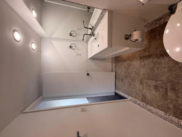 $2,400 | 200 Leslie Drive, Unit 924, Hallandale Beach, FL 33009