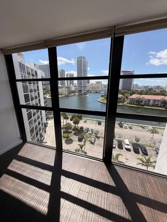 $2,400 | 200 Leslie Drive, Unit 924, Hallandale Beach, FL 33009