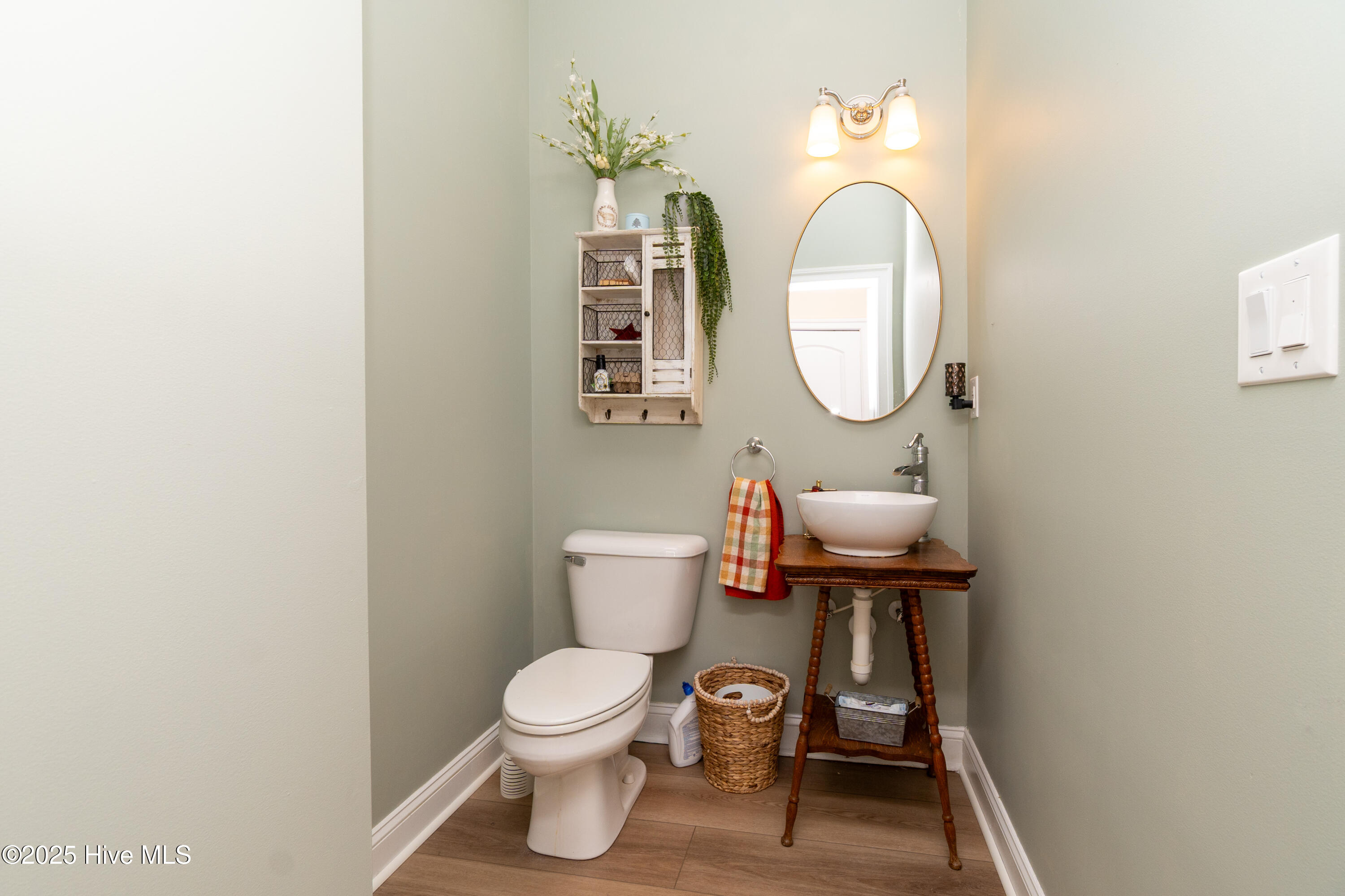 229 Grassy Point Drive Hertford, NC 27944 - Photo 23 of 68 Half bath off foyer
