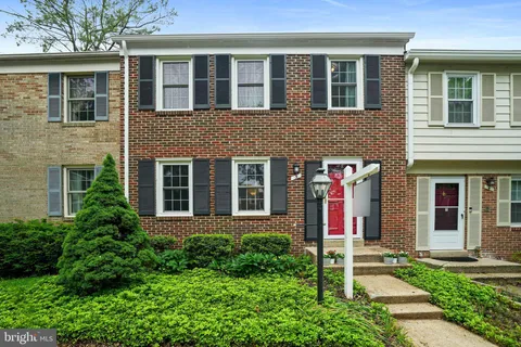 $555,000 | 5 Ingleside Court, Rockville, MD 20850