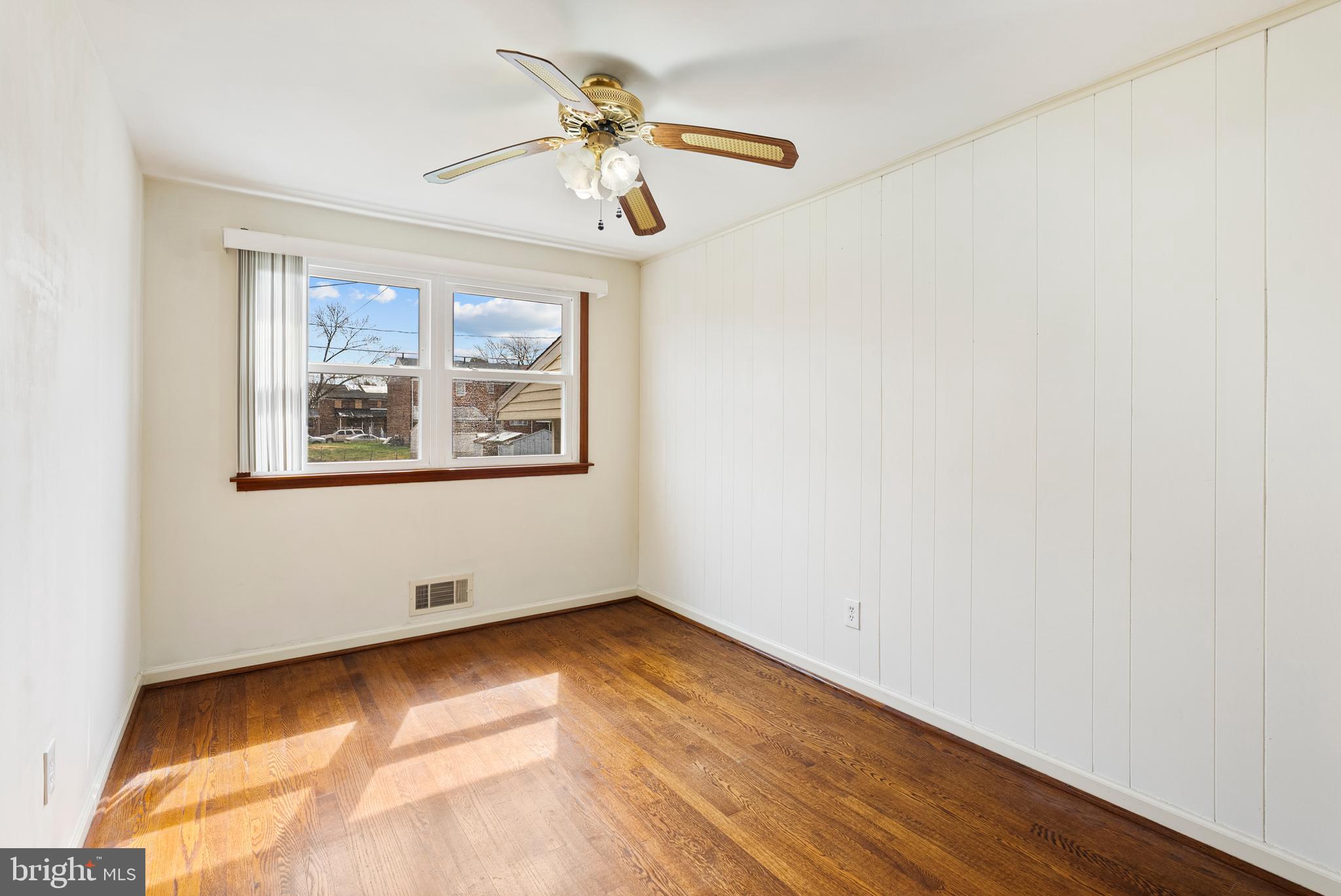 1041 Foxwood Lane Baltimore, MD 21221 - Photo 16 of 45 a view of empty room with wooden floor