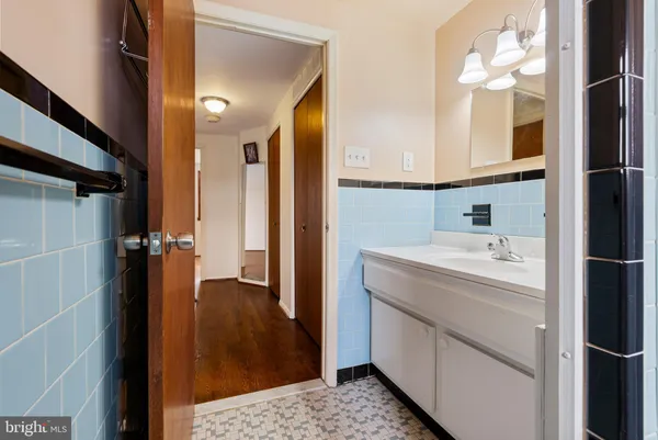 $225,000 | 1041 Foxwood Lane, Baltimore, MD 21221