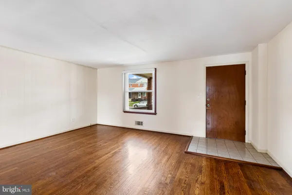 $225,000 | 1041 Foxwood Lane, Baltimore, MD 21221