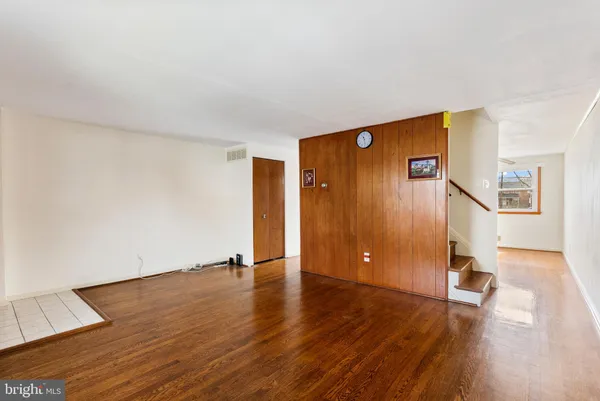 $225,000 | 1041 Foxwood Lane, Baltimore, MD 21221