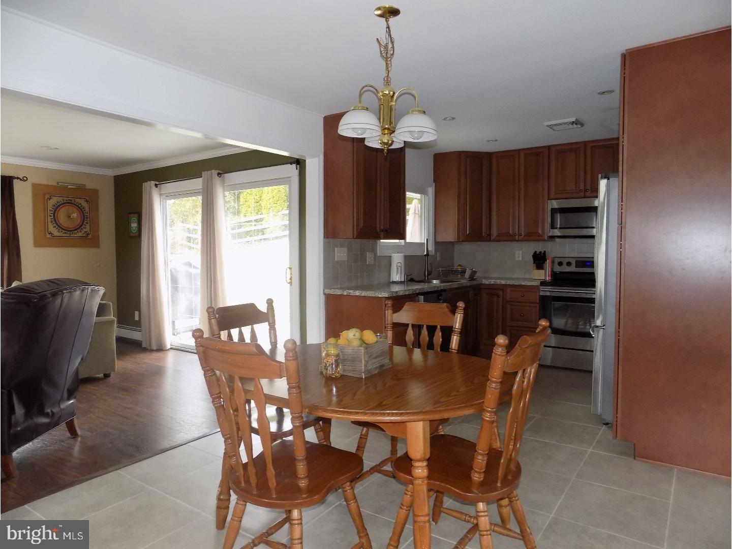 22 Halfturn Road Levittown, PA 19056 - Photo 6 of 21 Kitchen