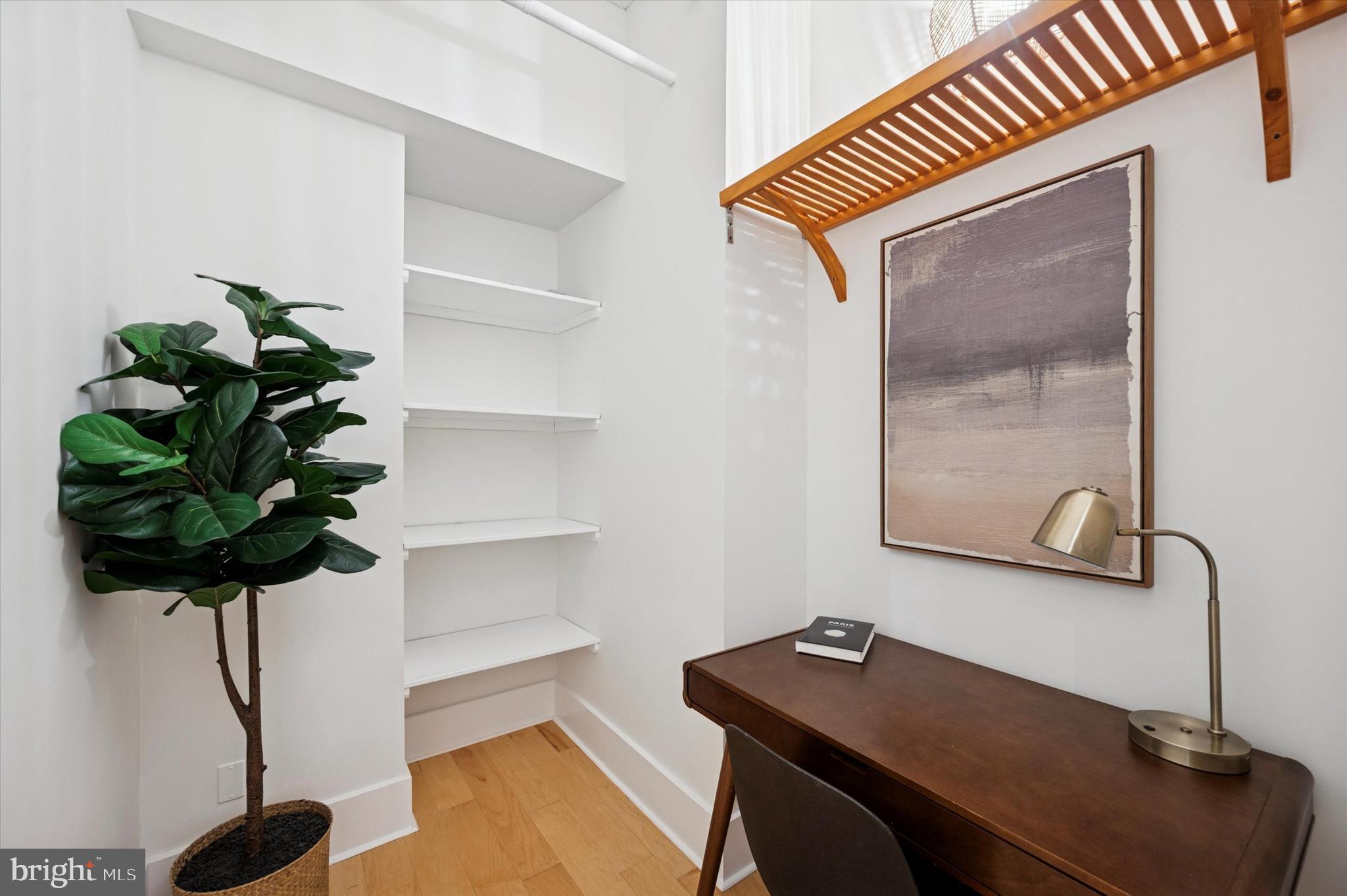 102 Church Street, Unit 101 Philadelphia, PA 19106 - Photo 14 of 31