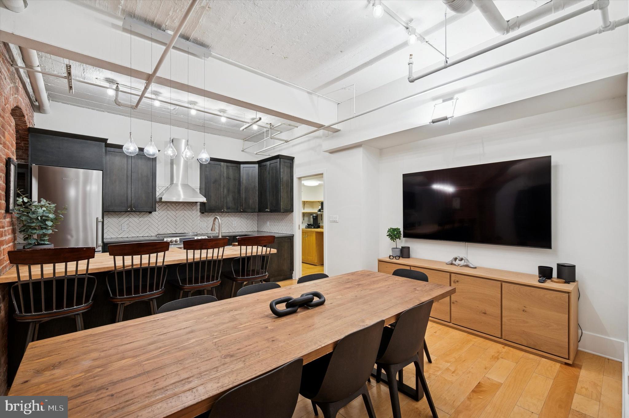 102 Church Street, Unit 101 Philadelphia, PA 19106 - Photo 8 of 31