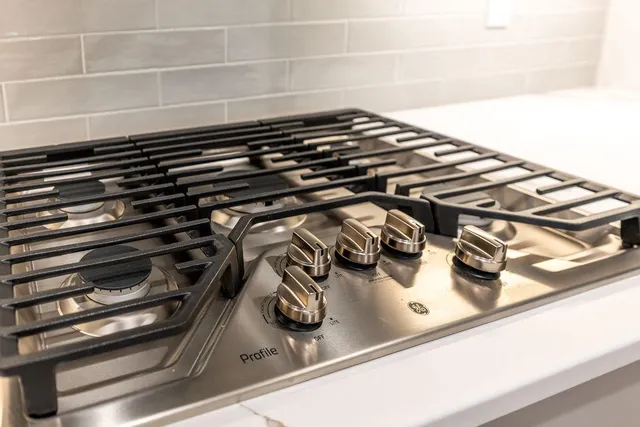 $674,900 | N28W25285 Pkwy Rdg Circle, Unit C BLDG 14 49, Pewaukee, WI 53072