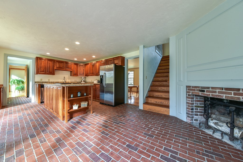 107 Bogastow Brook Road Sherborn, MA 01770 - Photo 6 of 26 Gallery Image 6