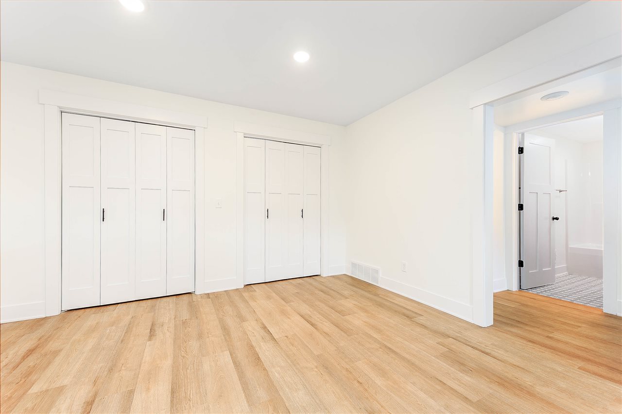2136 Gibbs Road Traverse City, MI 49696 - Photo 22 of 36 1875242-21.JPG