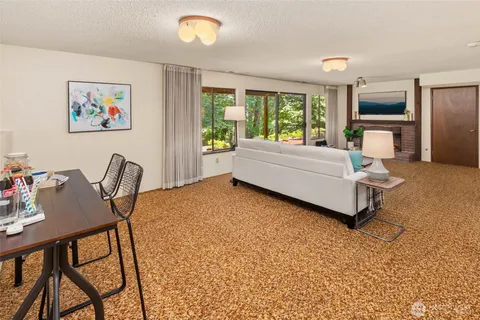 $1,575,000 | 14724 Southeast 49th Street, Bellevue, WA 98006