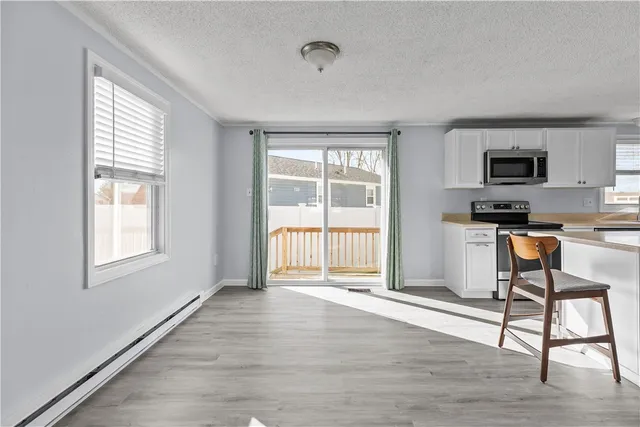 $999,998 | 162 Center Avenue, Middletown, RI 02842