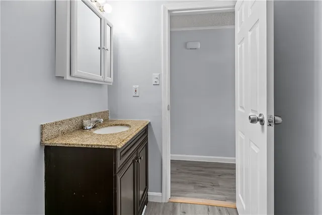 $999,998 | 162 Center Avenue, Middletown, RI 02842