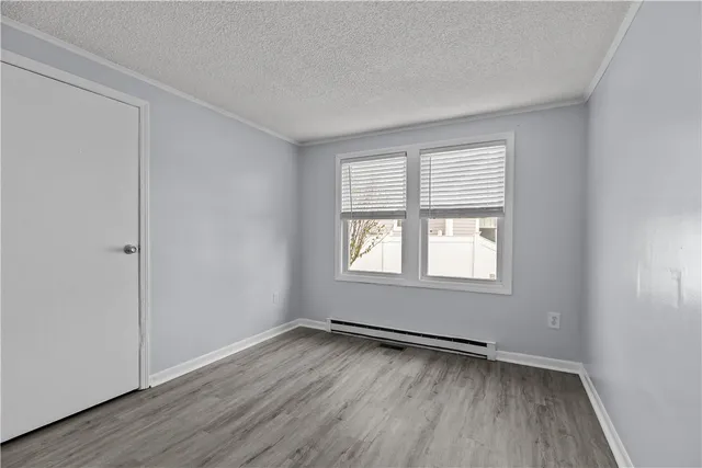 $999,998 | 162 Center Avenue, Middletown, RI 02842