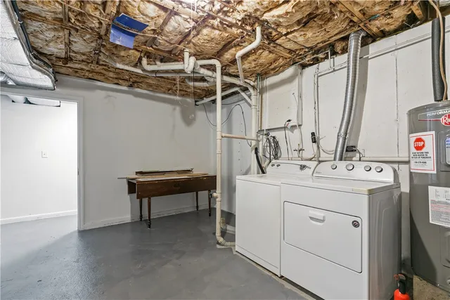 $999,998 | 162 Center Avenue, Middletown, RI 02842