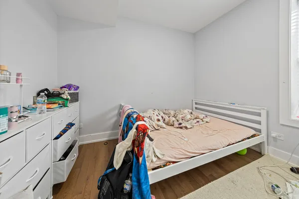 $2,795 | 2550 West Balmoral Avenue, Unit 1, Chicago, IL 60625