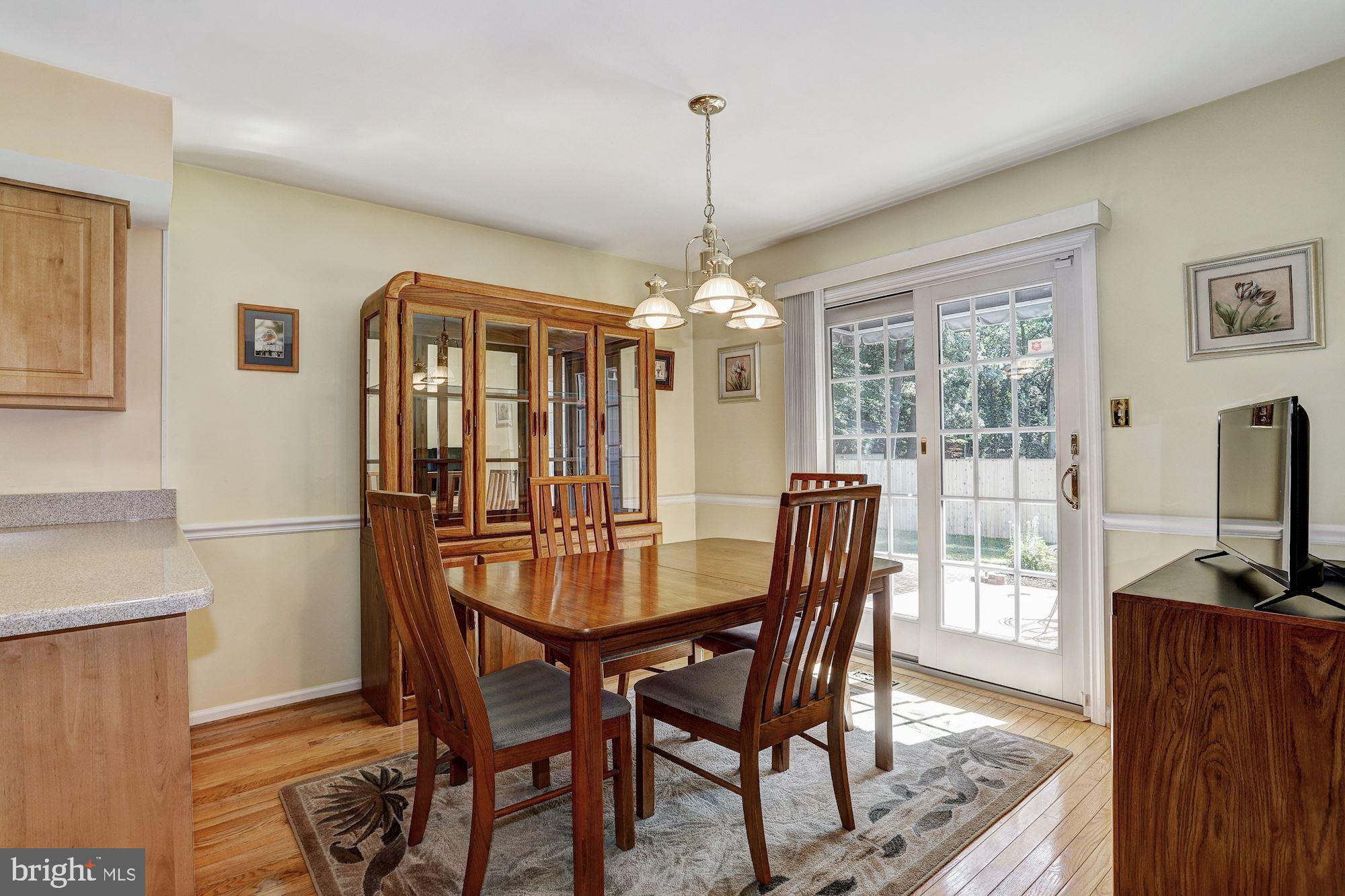 260 Ullman Road Pasadena, MD 21122 - Photo 8 of 33 Dining Room