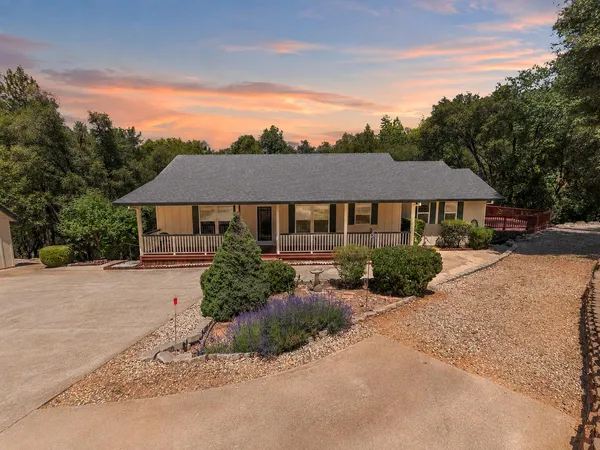$469,500 | 14110 Steven Lane, Pine Grove, CA 95665