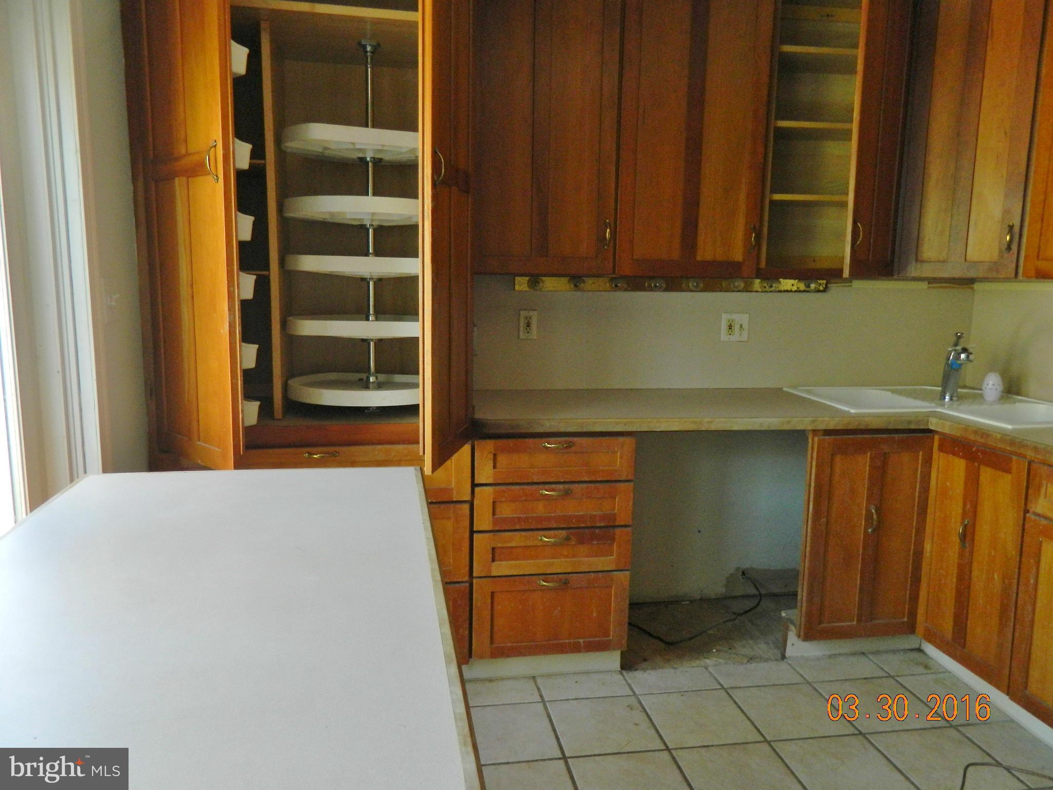 3351 Carroll Road Huntingtown, MD 20639 - Photo 7 of 28 Kitchen