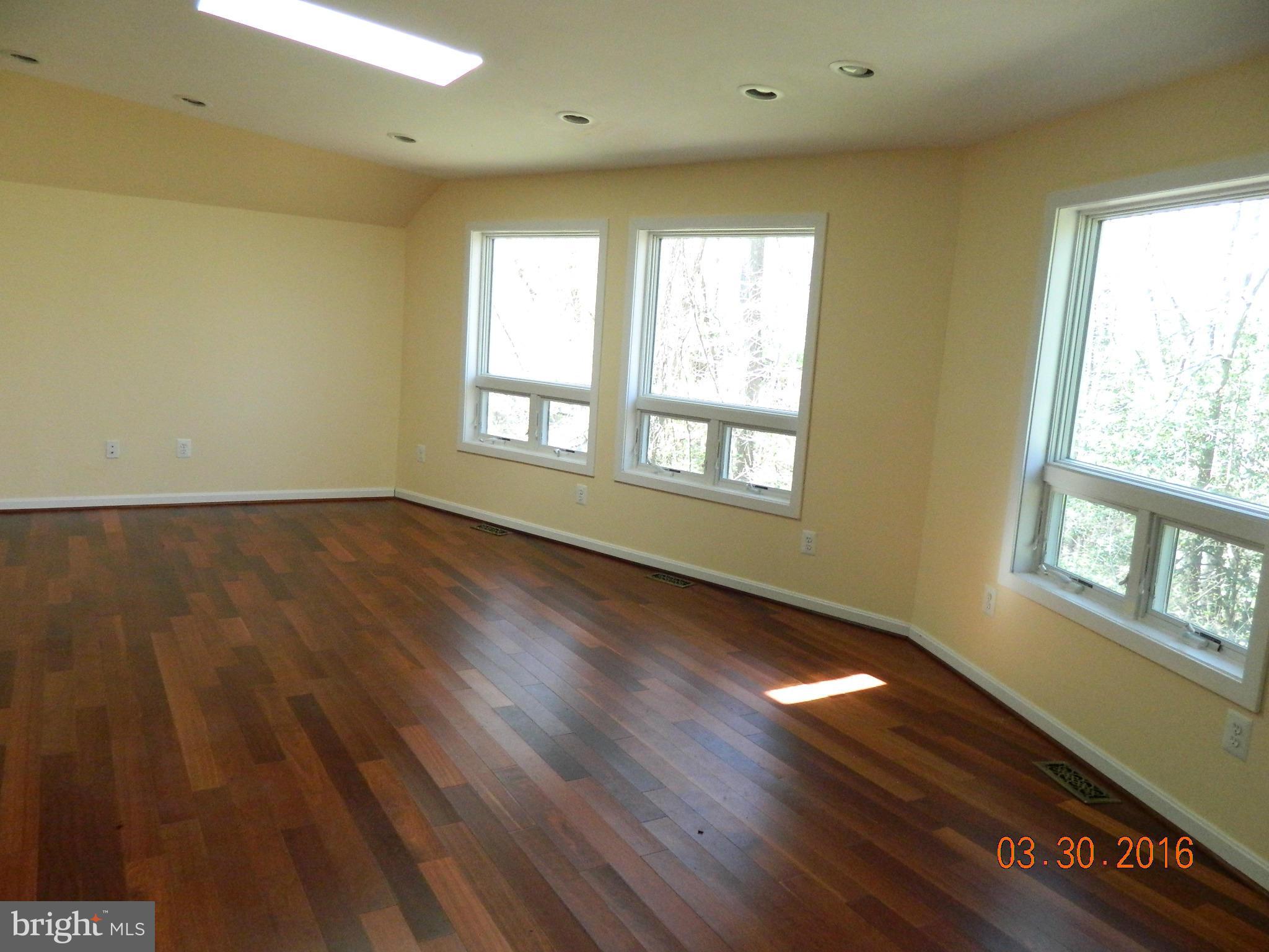 3351 Carroll Road Huntingtown, MD 20639 - Photo 10 of 28 Living Room