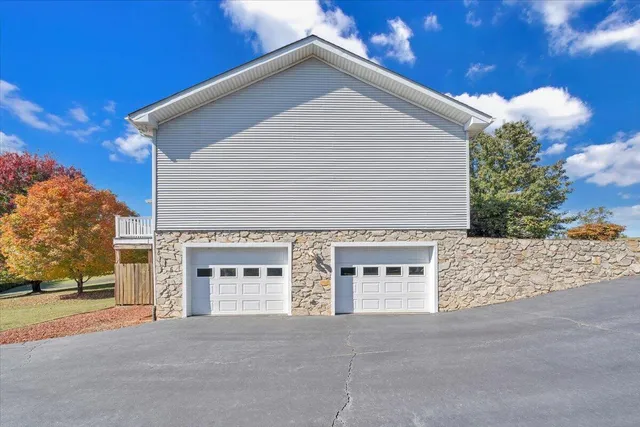 $529,000 | 60 Sunny Field Road, Wirtz, VA 24184