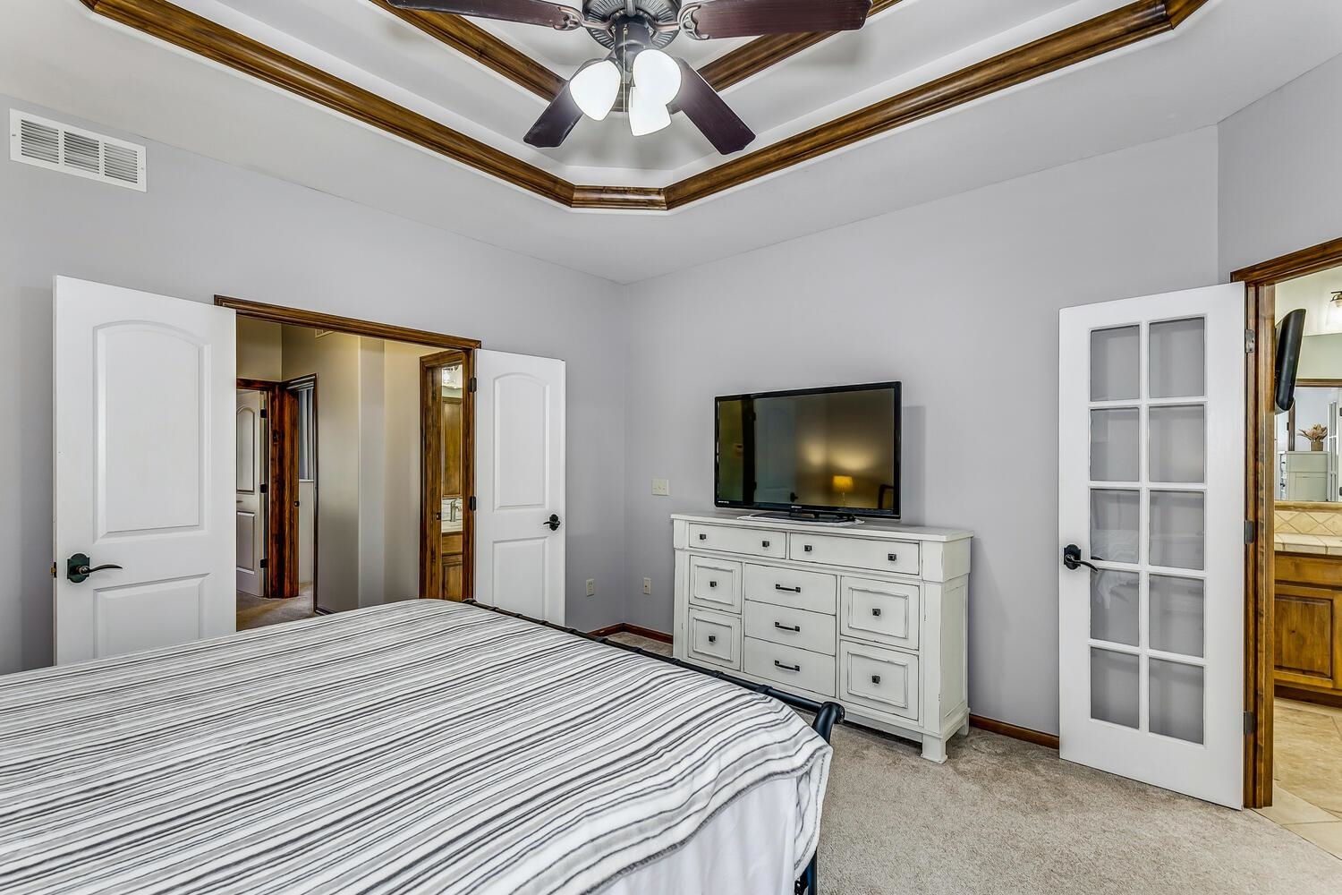 2215 Stonegate Circle Andover, KS 67002 - Photo 17 of 36