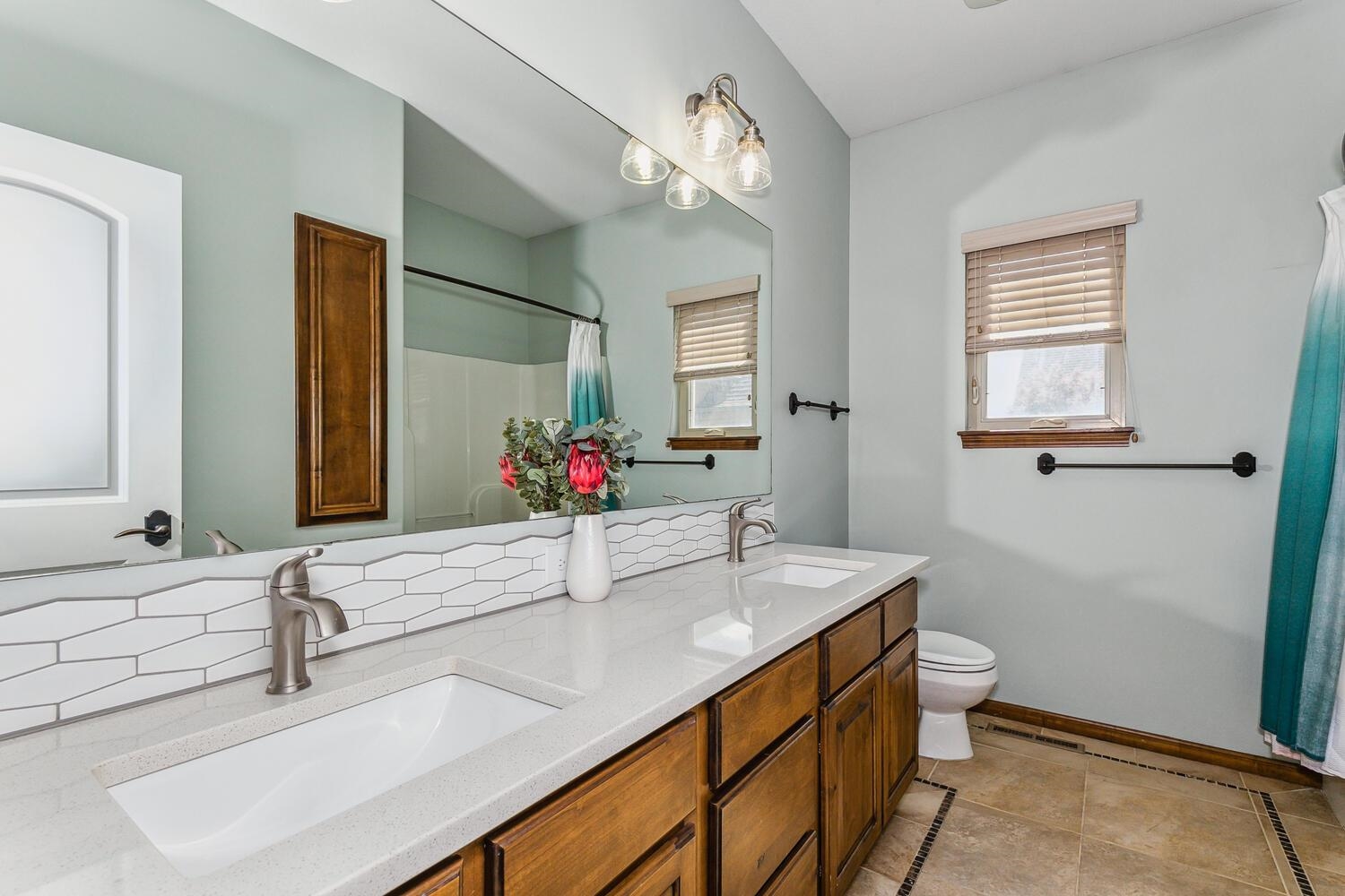 2215 Stonegate Circle Andover, KS 67002 - Photo 22 of 36