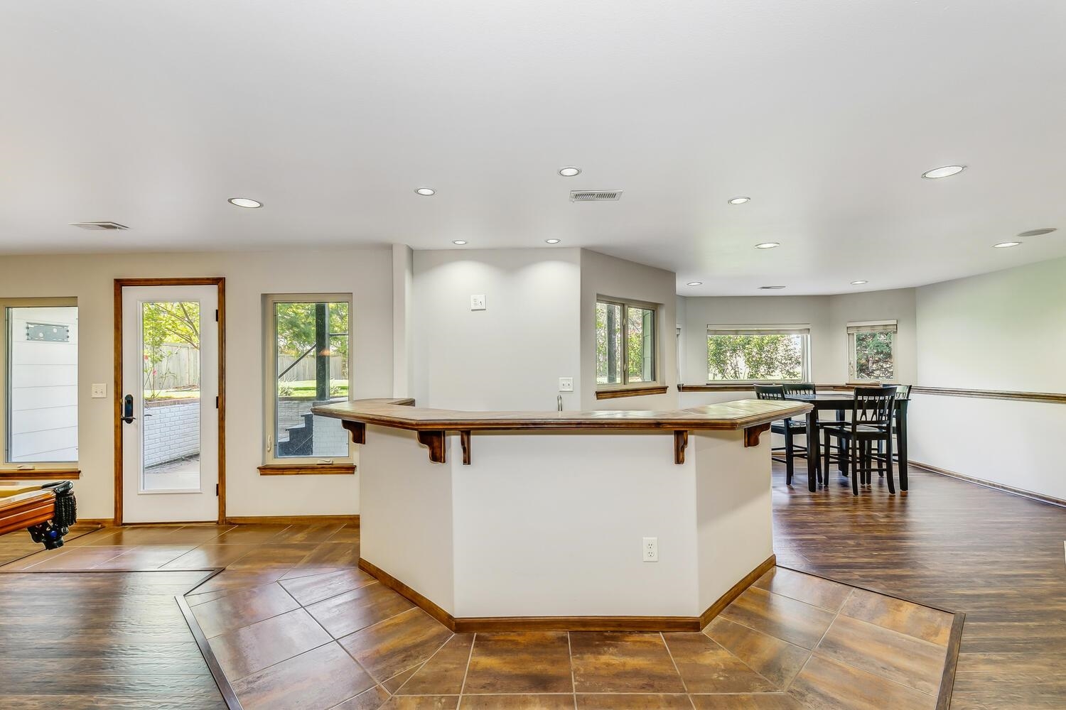 2215 Stonegate Circle Andover, KS 67002 - Photo 26 of 36