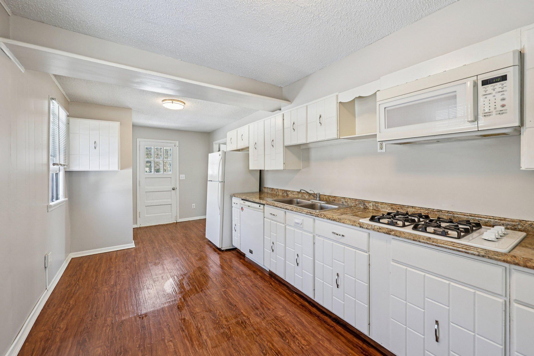 3333 Chippewa Road Hopkins, MN 55305 - Photo 11 of 33