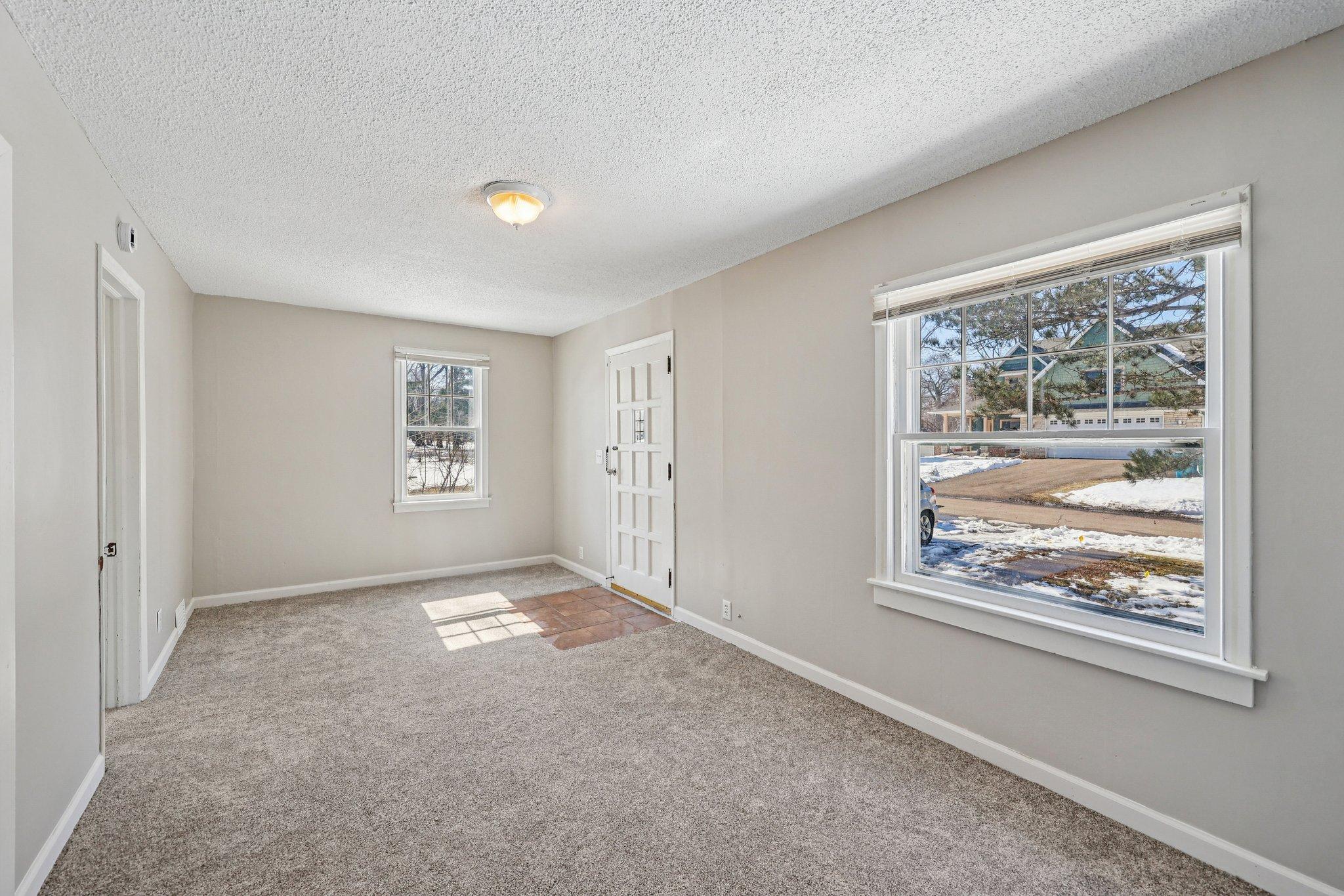 3333 Chippewa Road Hopkins, MN 55305 - Photo 8 of 33