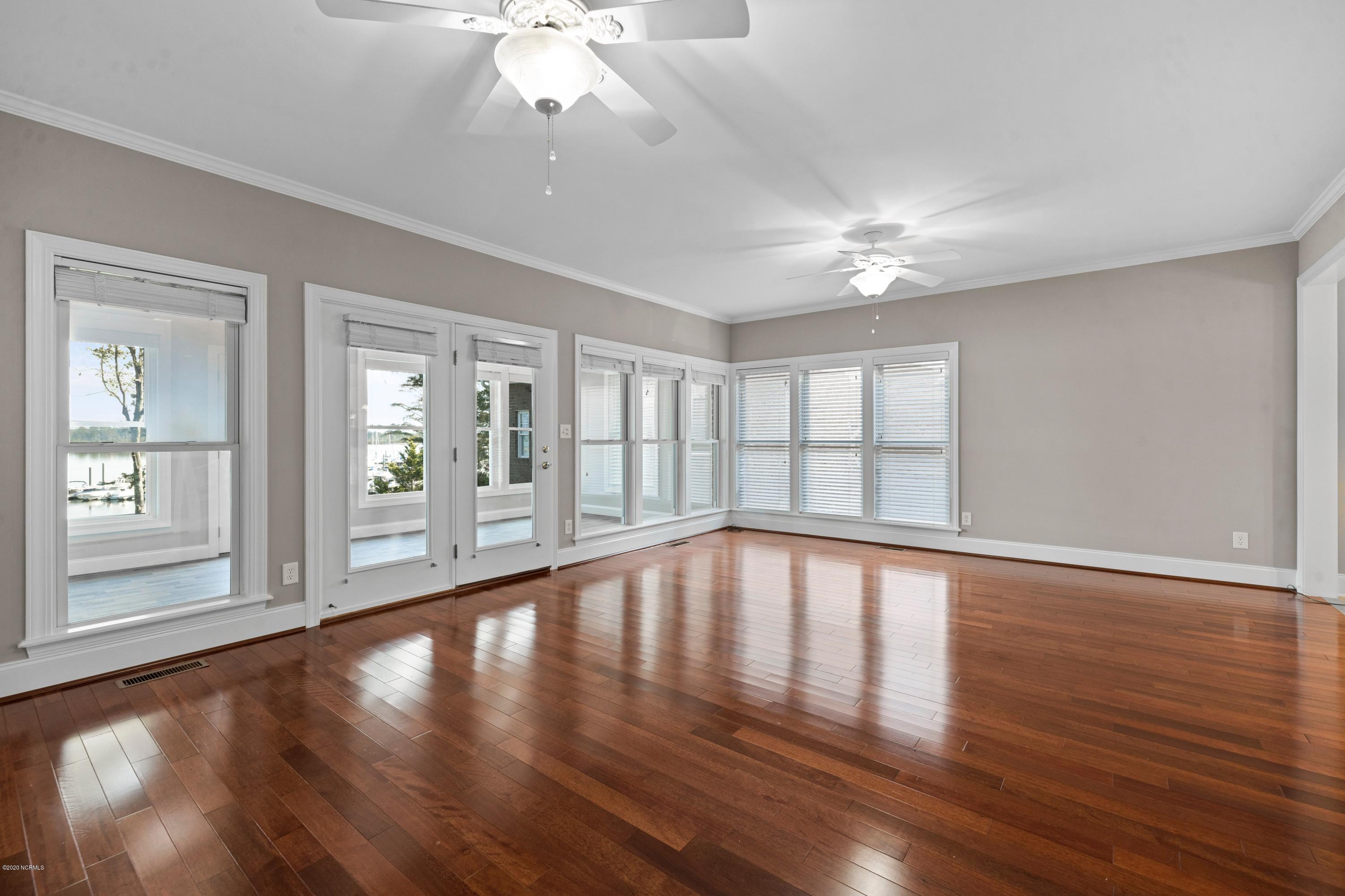 118 Ridge Road Chocowinity, NC 27817 - Photo 10 of 31 Greatroom to Enclosed Sunroom