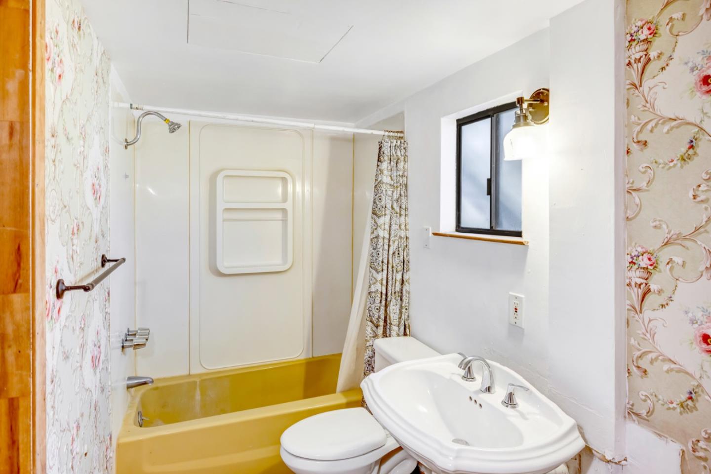 42250 East Carmel Valley Road Greenfield, CA 93927 - Photo 17 of 50 a bathroom with a sink toilet and shower