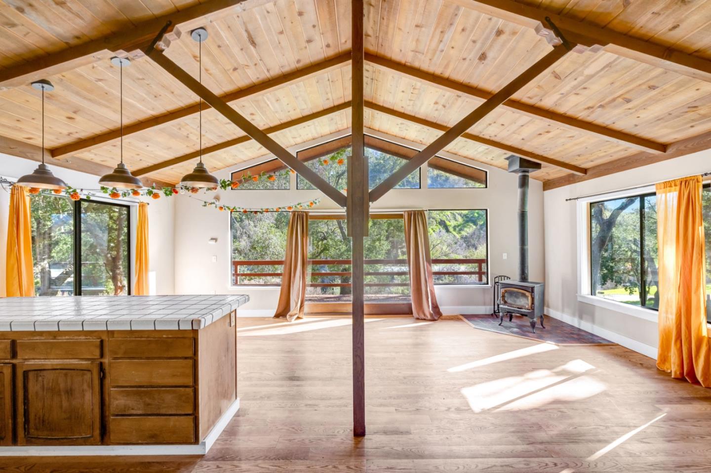 42250 East Carmel Valley Road Greenfield, CA 93927 - Photo 5 of 50