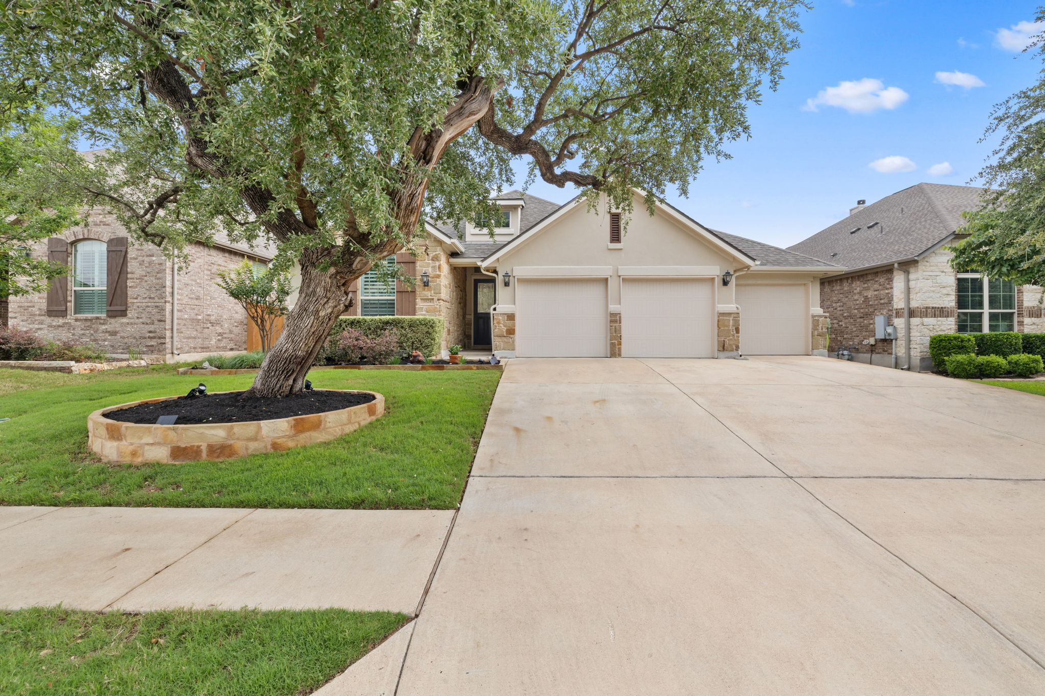 3824 Ashbury Road Round Rock, TX 78681 - Photo 2 of 30 3-car garage