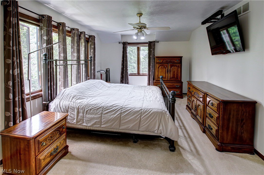 77 Carr Road Hinckley, OH 44233 - Photo 13 of 35