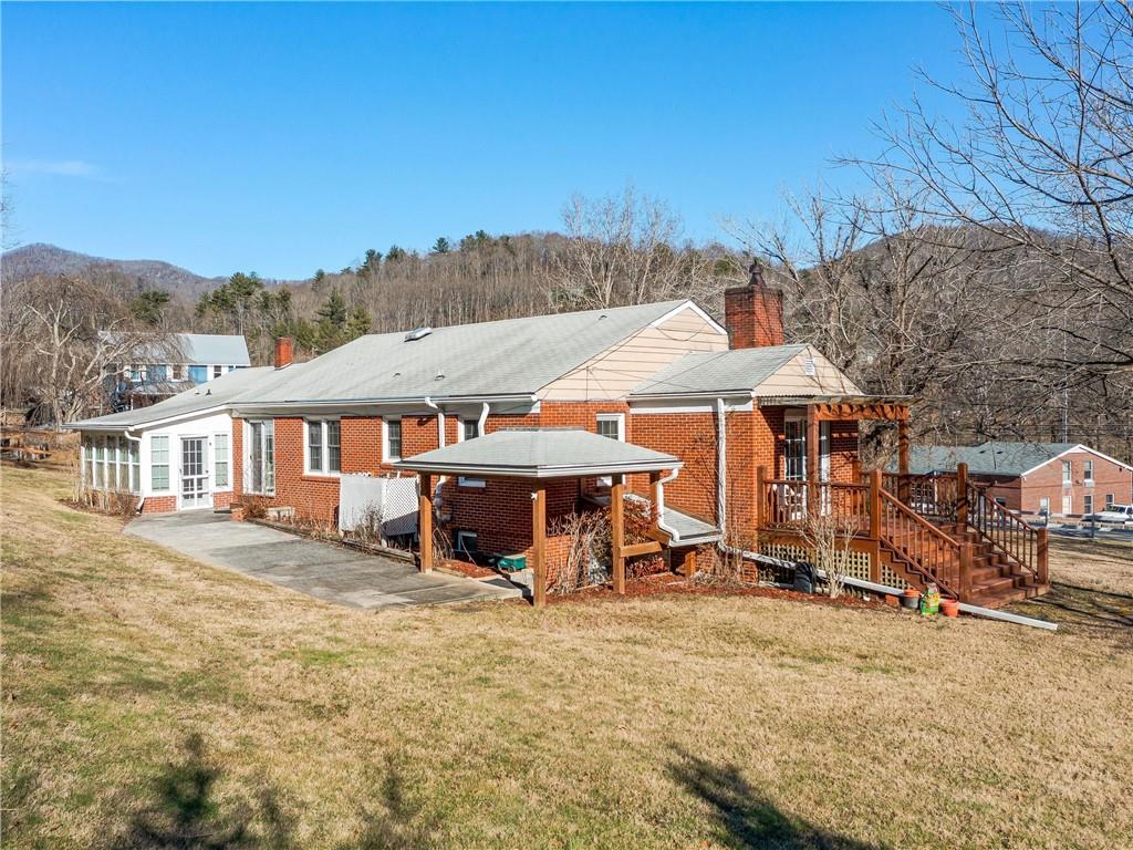 2246 Riceville Road Asheville, NC 28805 - Photo 6 of 48 Gallery Image 6