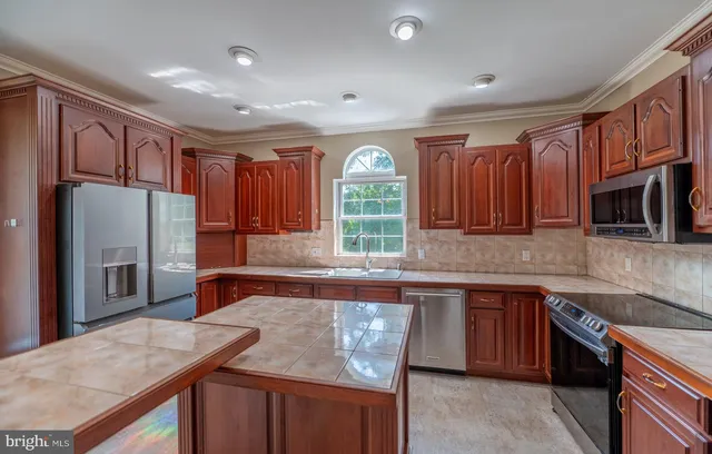 $525,000 | 5021 Brook Lane, Mohnton, PA 19540