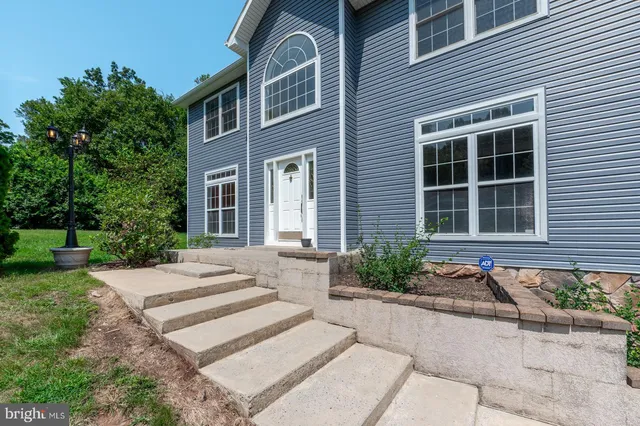 $525,000 | 5021 Brook Lane, Mohnton, PA 19540