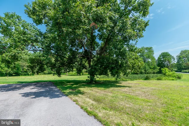 $525,000 | 5021 Brook Lane, Mohnton, PA 19540