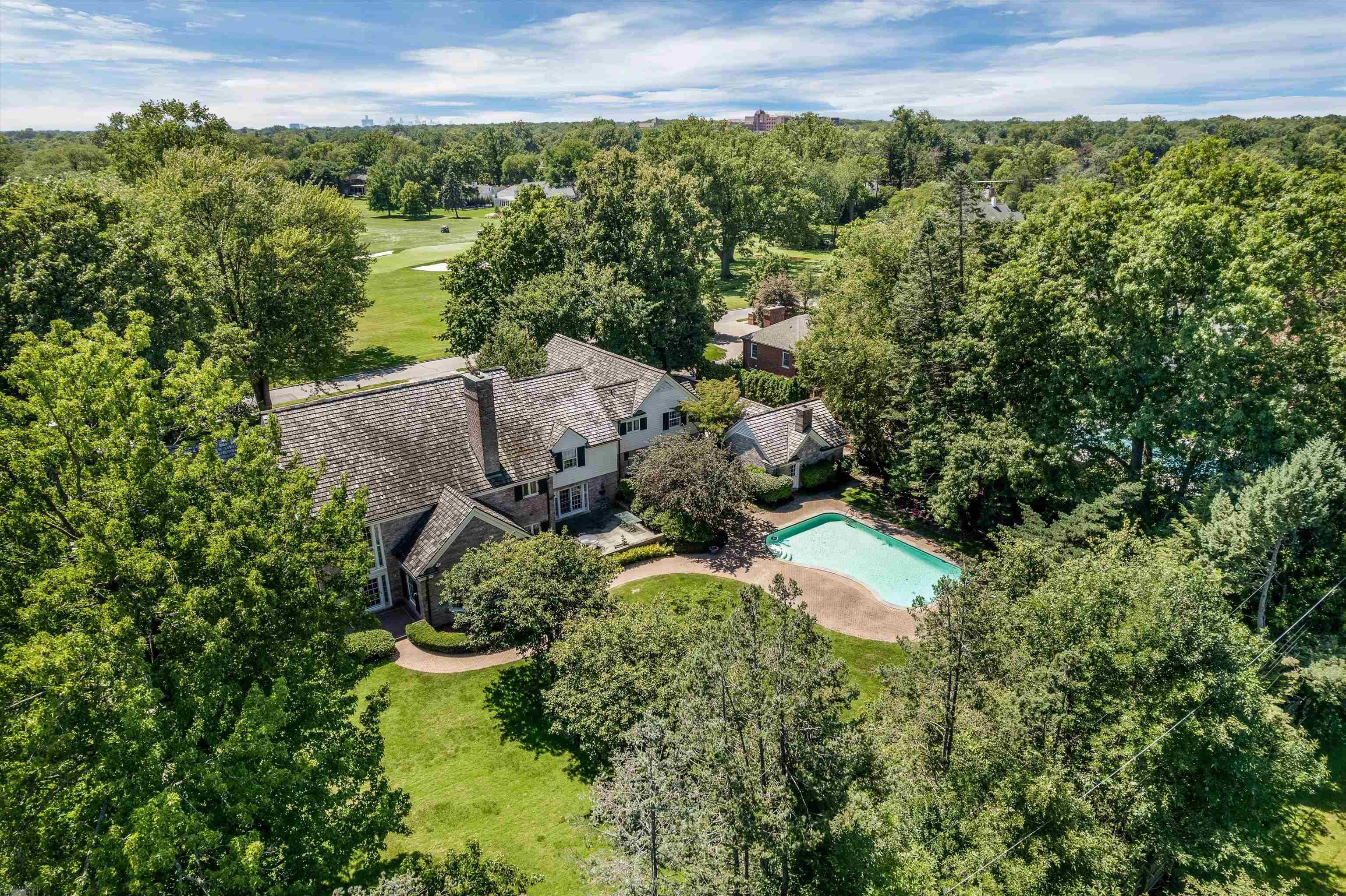 382 Provencal Road Grosse Pointe Farms, MI 48236 - Photo 88 of 95